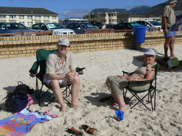 034 Mike & Gran on beach