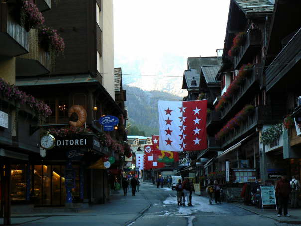Quaint streets in Zermatt2